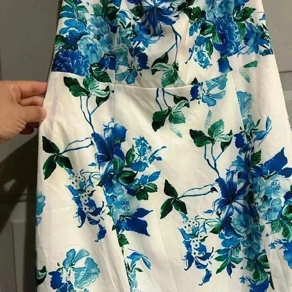 Watercolor Floral  Dress,size small NWT - Picture 6 of 8